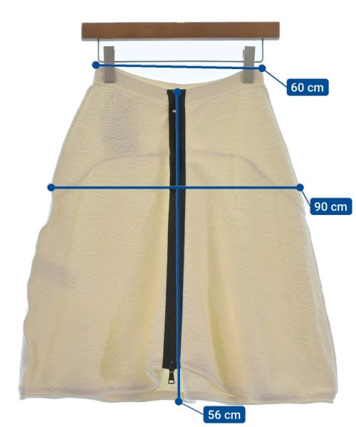 N゚ 21 กระโปรงยาวถึงเข่า