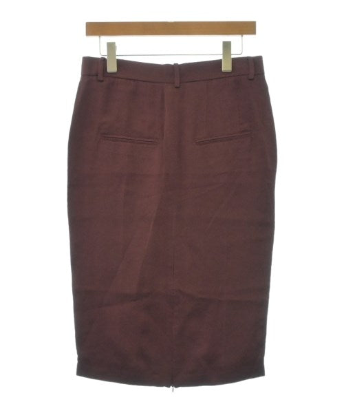 N゚ 21 กระโปรงยาวถึงเข่า