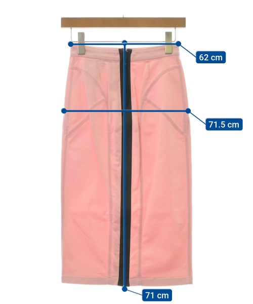 N゚ 21 กระโปรงยาวถึงเข่า