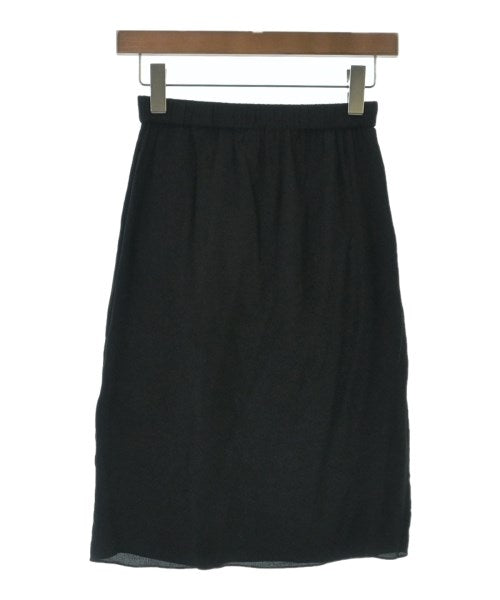 N゚ 21 กระโปรงยาวถึงเข่า