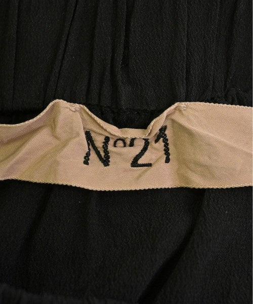 N゚ 21 กระโปรงยาวถึงเข่า