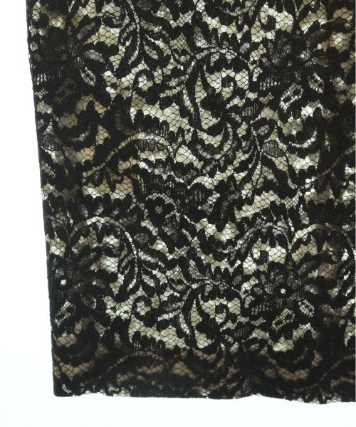 N゚ 21 กระโปรงยาวถึงเข่า