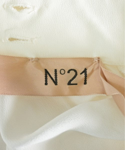 N゚ 21 เสื้อสตรี