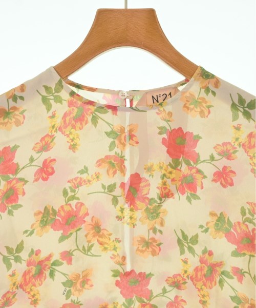 N゚ 21 เสื้อสตรี