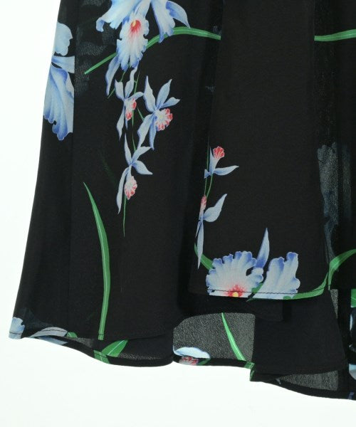 N゚ 21 ชุดเดรส