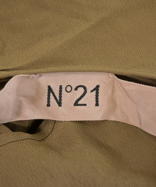 N゚ 21 เสื้อสตรี