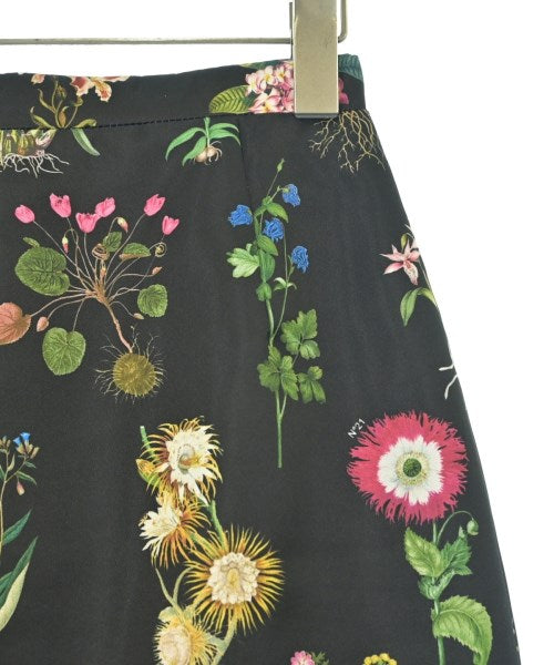 N゚ 21 กระโปรงยาวถึงเข่า