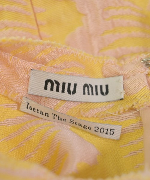 Miu Miu เสื้อลำลอง