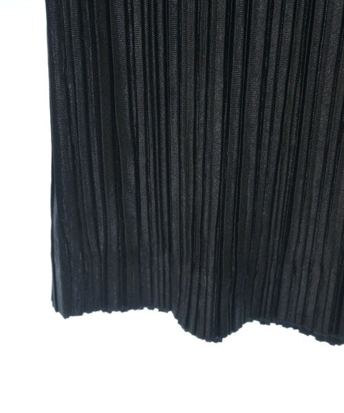PLEATS PLEASE กระโปรงยาวถึงเข่า
