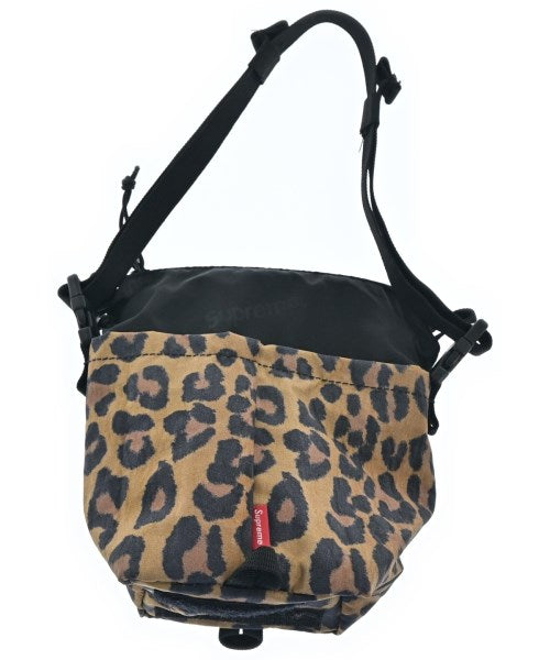 Supreme กระเป๋า