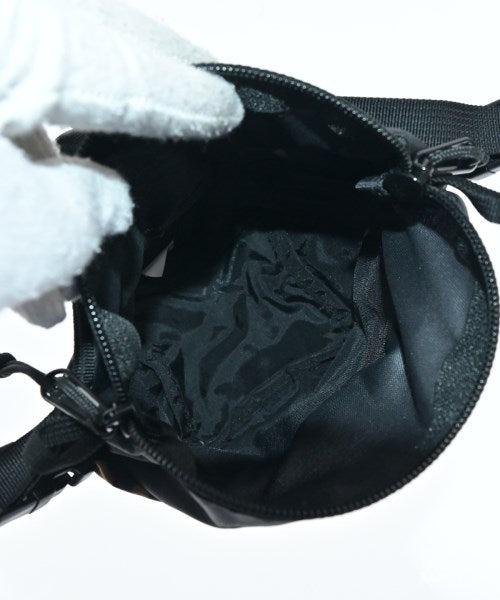 Supreme กระเป๋า