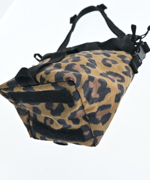 Supreme กระเป๋า