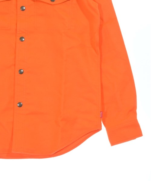 Supreme เสื้อลำลอง