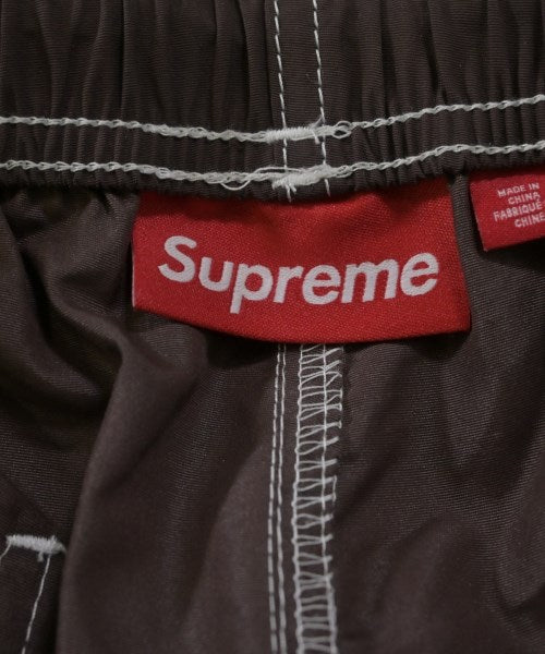 Supreme กางเกงขาสั้น