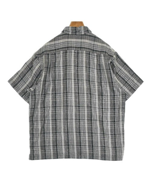 Supreme เสื้อลำลอง