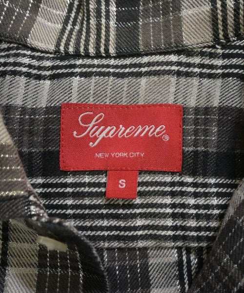 Supreme เสื้อลำลอง