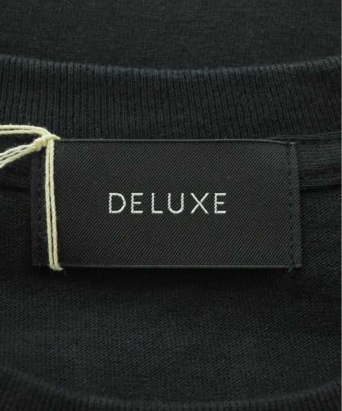Deluxe เสื้อยืด/เสื้อท็อปส์