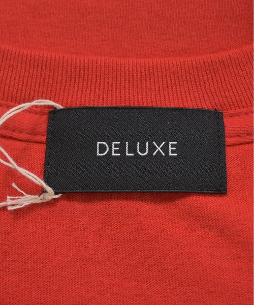 Deluxe เสื้อยืด/เสื้อท็อปส์
