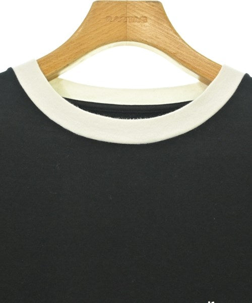 uniform experiment เสื้อยืด/เสื้อท็อปส์