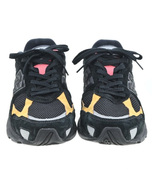 KITH รองเท้าผ้าใบ