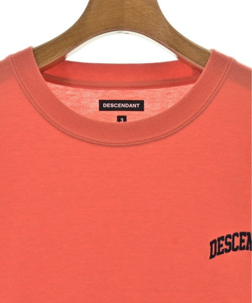 DESCENDANT เสื้อยืด/เสื้อท็อปส์
