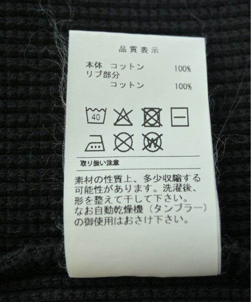 DESCENDANT เสื้อยืด/เสื้อท็อปส์