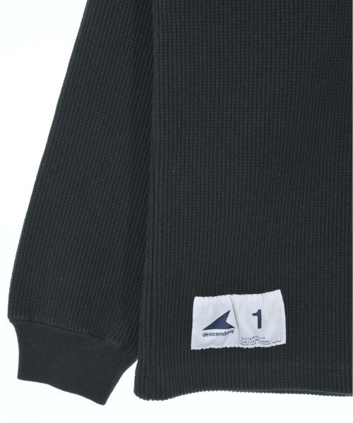 DESCENDANT เสื้อยืด/เสื้อท็อปส์