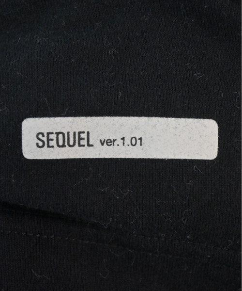 SEQUEL เสื้อยืด/เสื้อท็อปส์