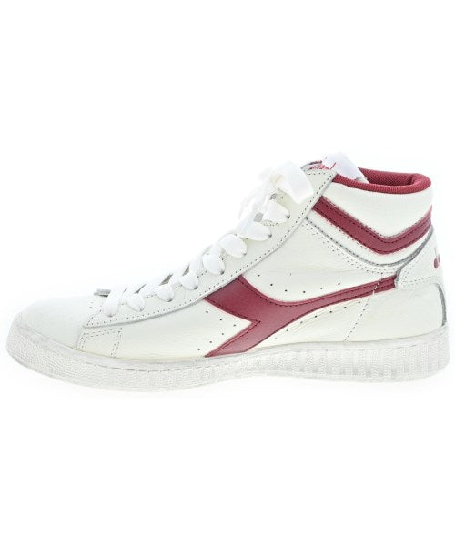 diadora รองเท้าผ้าใบ