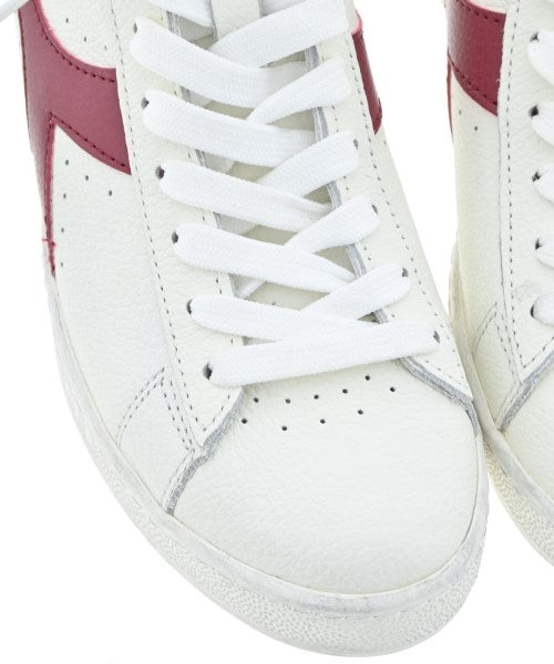 diadora รองเท้าผ้าใบ