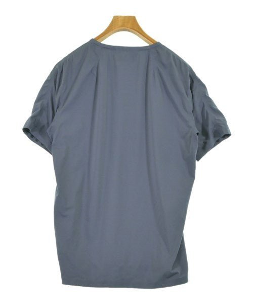 DESCENTE เสื้อยืด/เสื้อท็อปส์