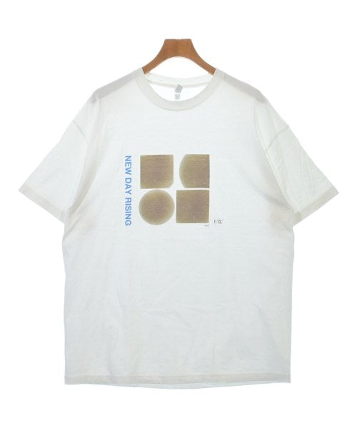 F/CE. เสื้อยืด/เสื้อท็อปส์