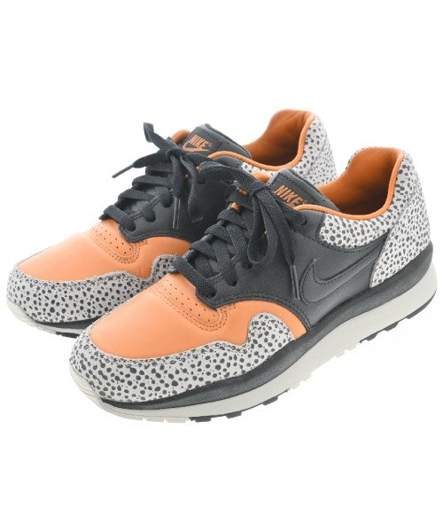 NIKE รองเท้าผ้าใบ