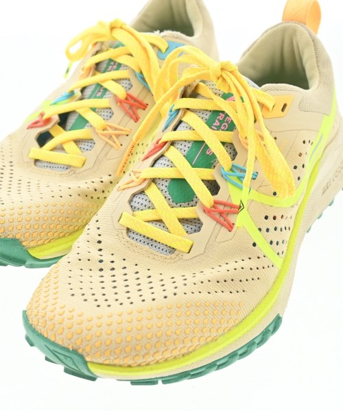 NIKE รองเท้าผ้าใบ