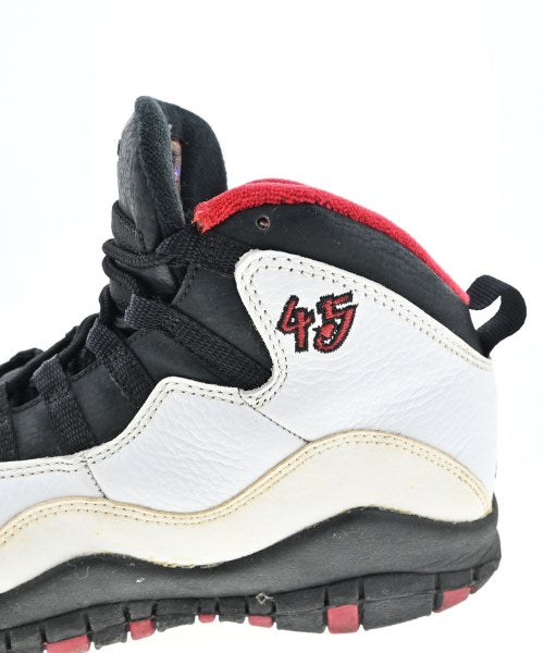 NIKE รองเท้าผ้าใบ