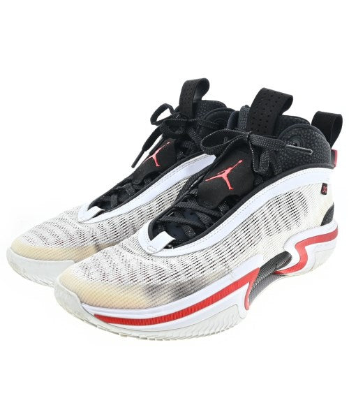 NIKE รองเท้าผ้าใบ
