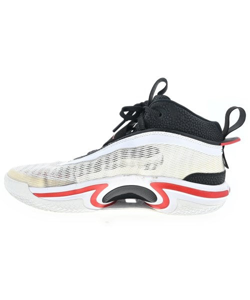 NIKE รองเท้าผ้าใบ
