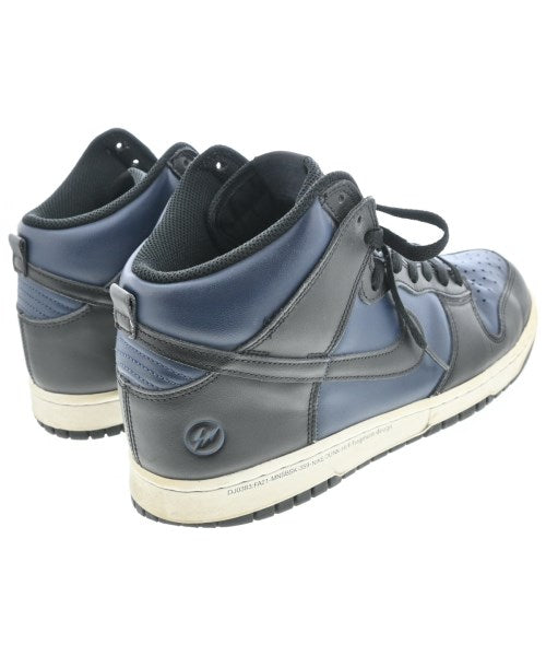 NIKE รองเท้าผ้าใบ