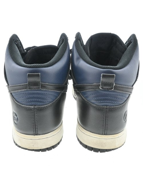 NIKE รองเท้าผ้าใบ