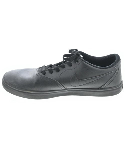 NIKE รองเท้าผ้าใบ