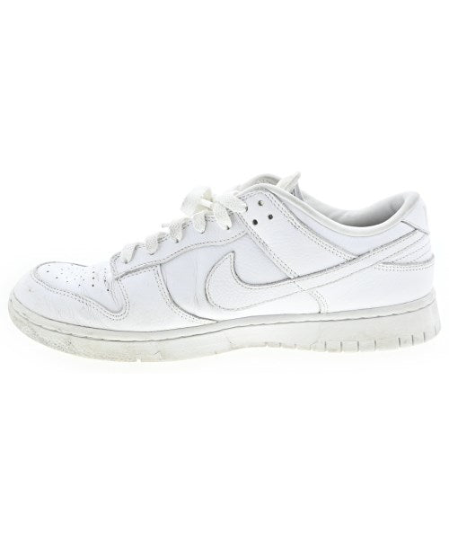 NIKE รองเท้าผ้าใบ