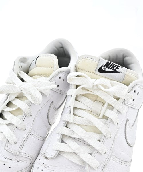 NIKE รองเท้าผ้าใบ