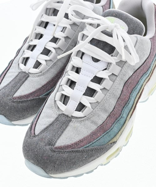 NIKE รองเท้าผ้าใบ