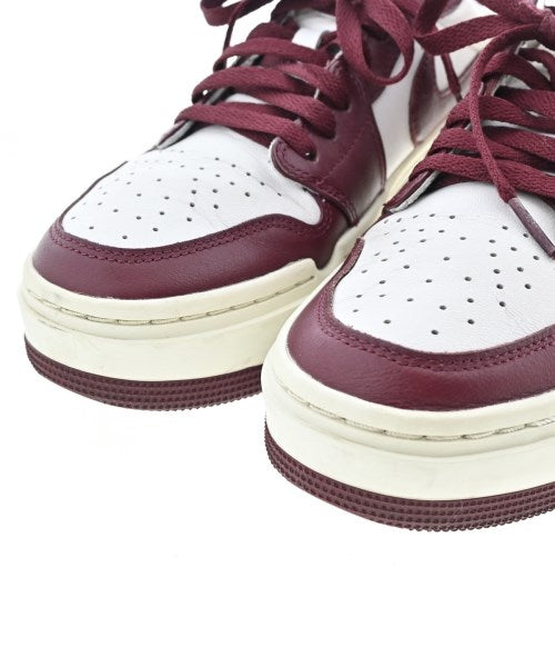 NIKE รองเท้าผ้าใบ