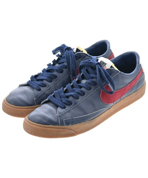 NIKE รองเท้าผ้าใบ