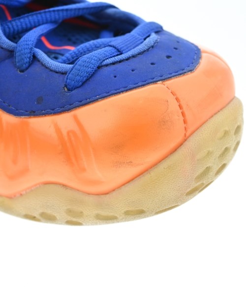 NIKE รองเท้าผ้าใบ