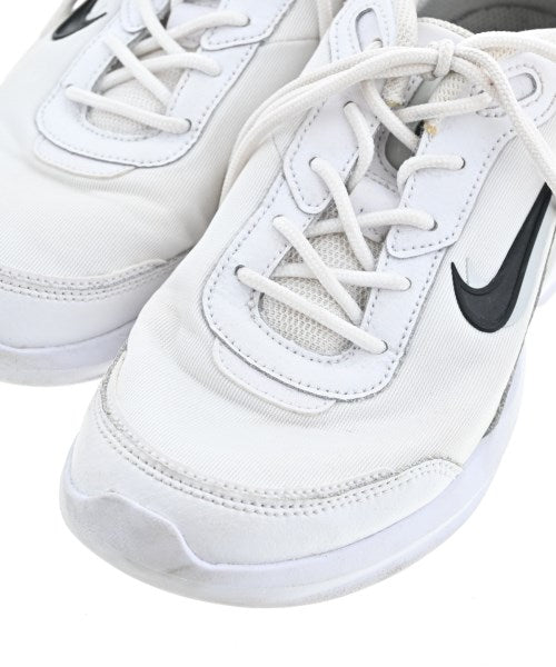 NIKE รองเท้าผ้าใบ