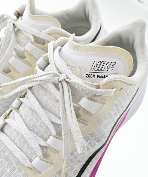 NIKE รองเท้าผ้าใบ