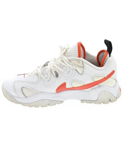 NIKE รองเท้าผ้าใบ