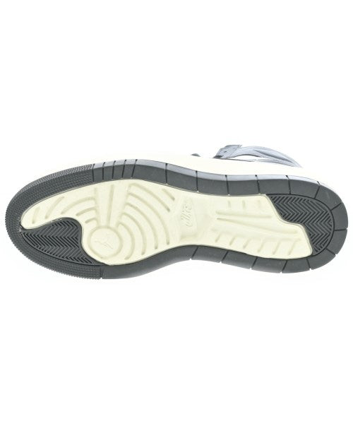 NIKE รองเท้าผ้าใบ